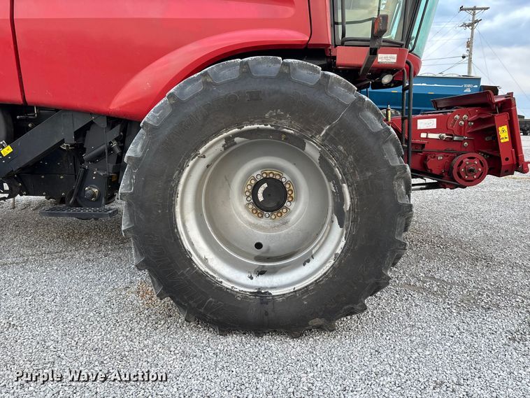 image for item DW7323 2012 Case IH 6130 RWA combine