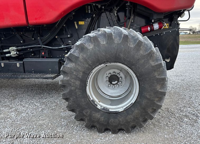 image for item DW7323 2012 Case IH 6130 RWA combine