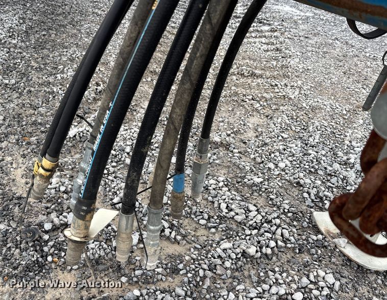 image for item DW7329 2018 Kinze 3660 planter