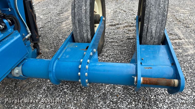 image for item DW7329 2018 Kinze 3660 planter