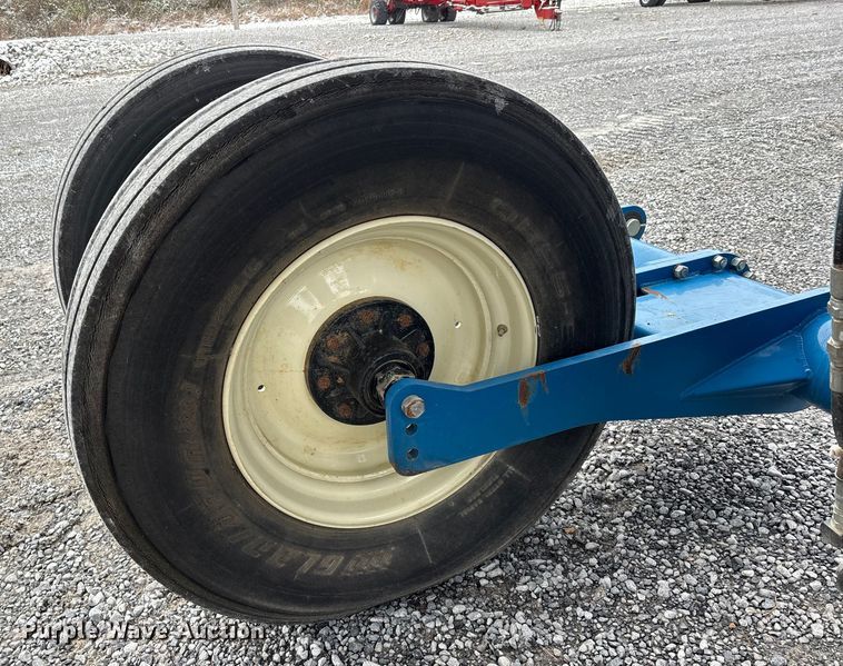 image for item DW7329 2018 Kinze 3660 planter