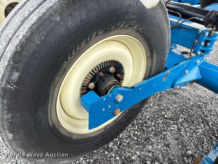 image for item DW7329 2018 Kinze 3660 planter