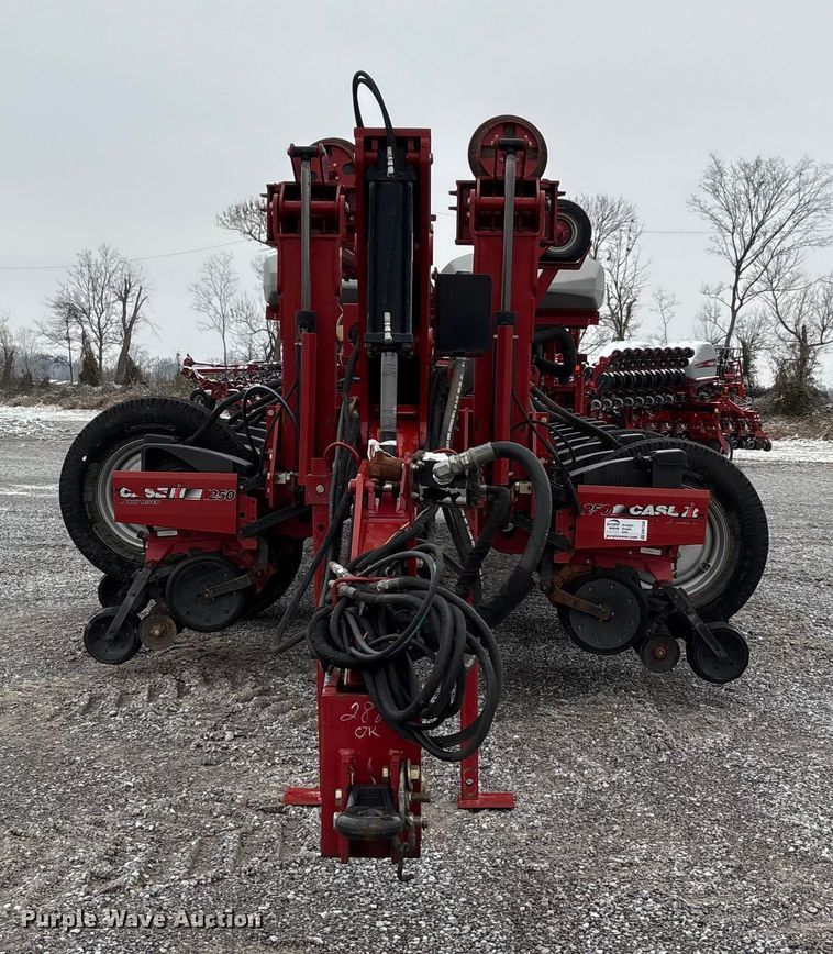 image for item DW7330 2012 Case IH Early Riser 1250 planter