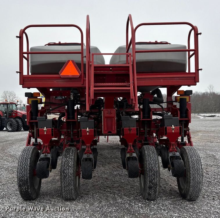 image for item DW7330 2012 Case IH Early Riser 1250 planter