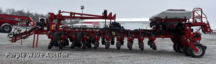 image for item DW7330 2012 Case IH Early Riser 1250 planter