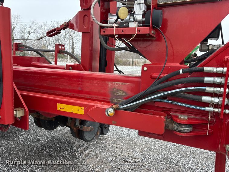 image for item DW7330 2012 Case IH Early Riser 1250 planter