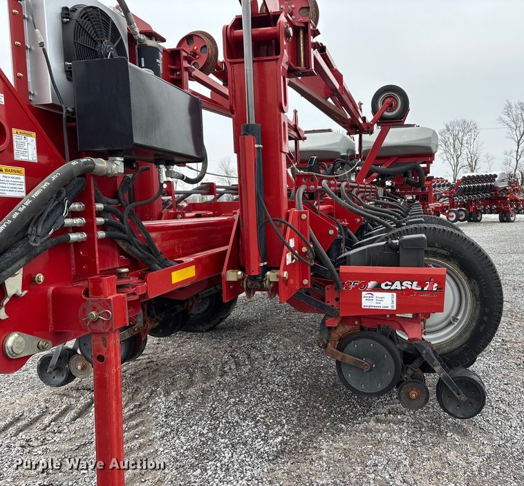 image for item DW7330 2012 Case IH Early Riser 1250 planter