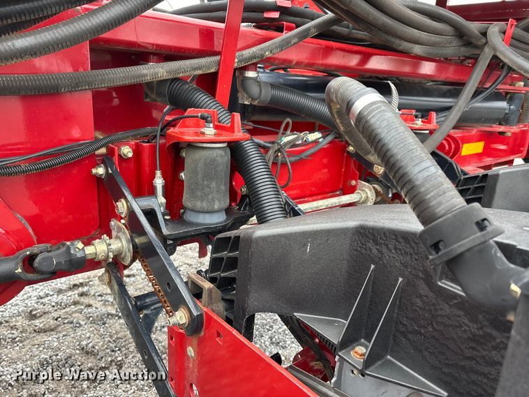 image for item DW7330 2012 Case IH Early Riser 1250 planter
