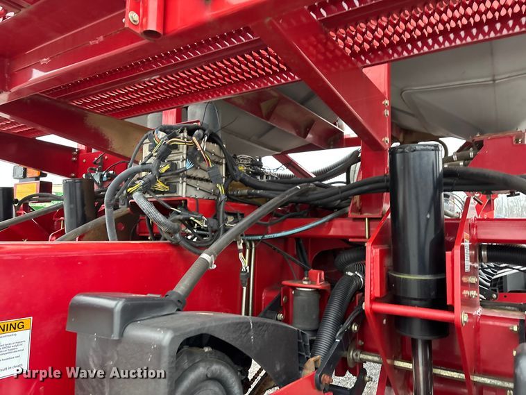 image for item DW7330 2012 Case IH Early Riser 1250 planter