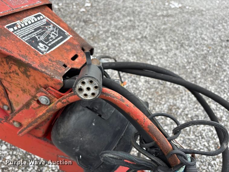 image for item DW7331 1996 New Holland 644 Silage Special round baler