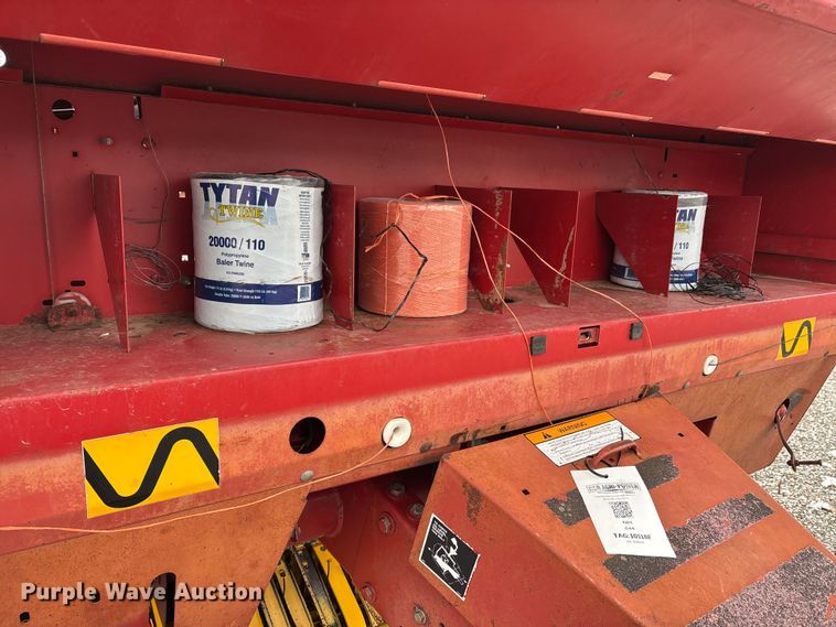 image for item DW7331 1996 New Holland 644 Silage Special round baler