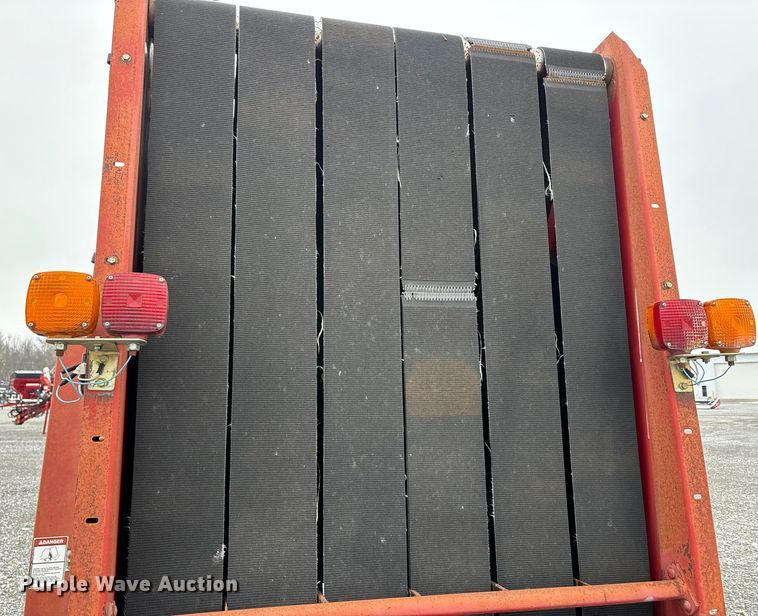 image for item DW7331 1996 New Holland 644 Silage Special round baler