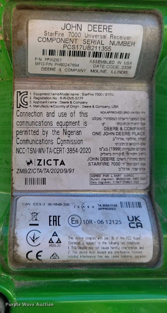 image for item DX6636 John Deere StarFire 7000 SF1 GPS receiver