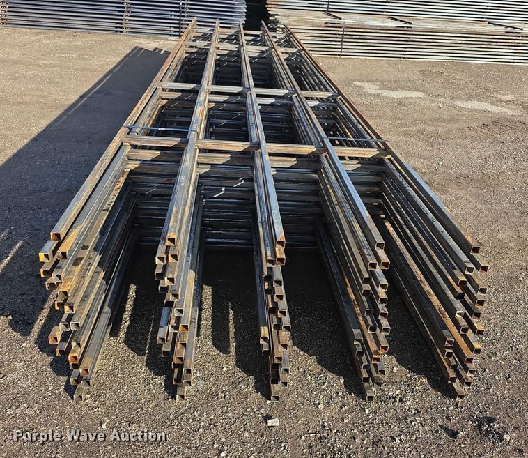 image for item DZ3590 (20) fence panels