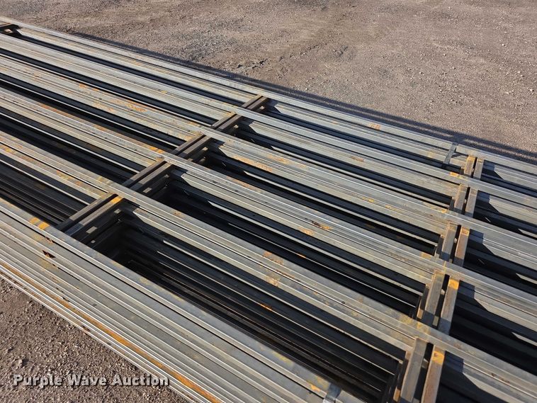 image for item DZ3595 (20) fence panels