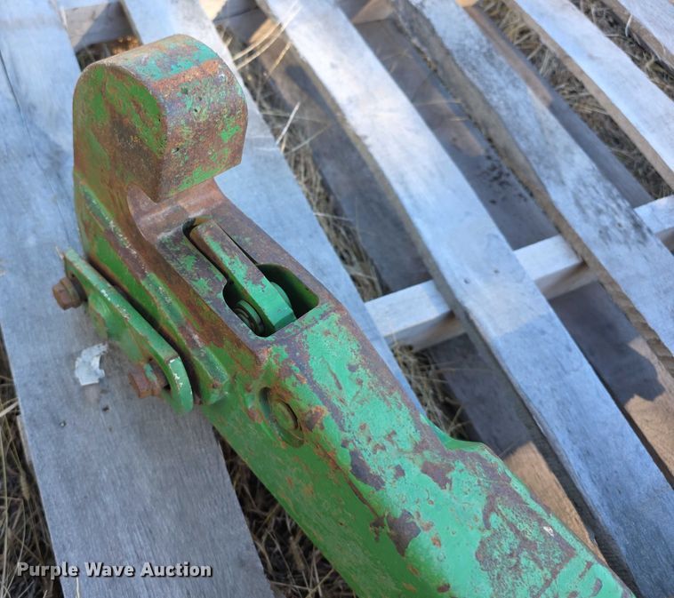 image for item DZ3663 John Deere quick attach