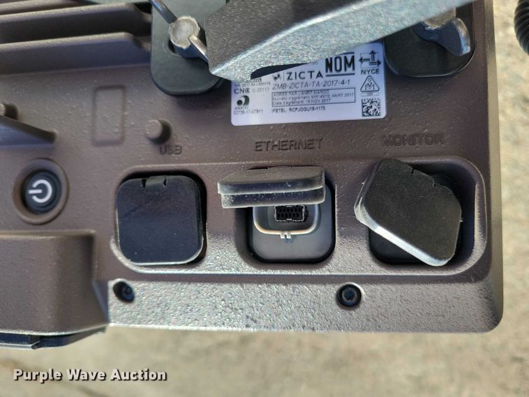 image for item DZ6637 2015 John Deere Star fire 3000 globe GPS