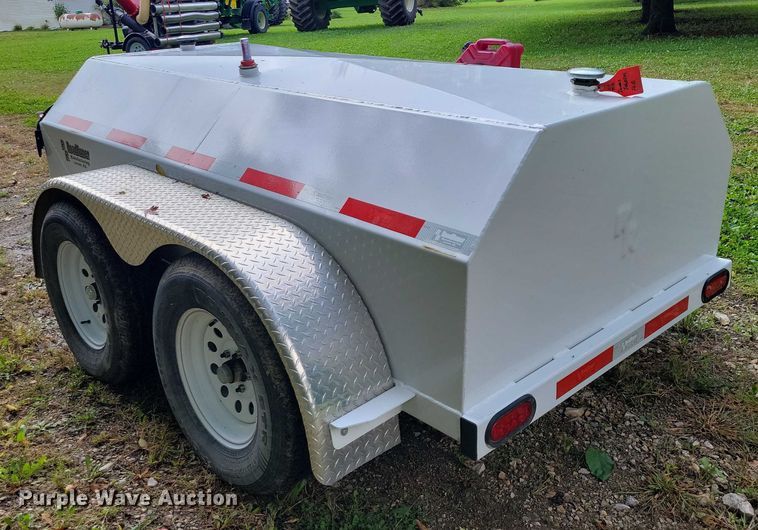 image for item EA2570 2014 RoadRuner 6000 fuel trailer