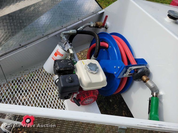 image for item EA2570 2014 RoadRuner 6000 fuel trailer