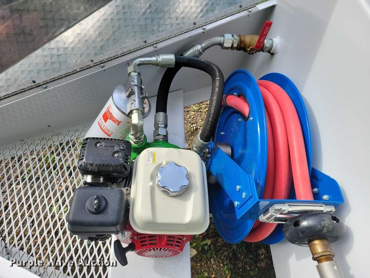 image for item EA2570 2014 RoadRuner 6000 fuel trailer