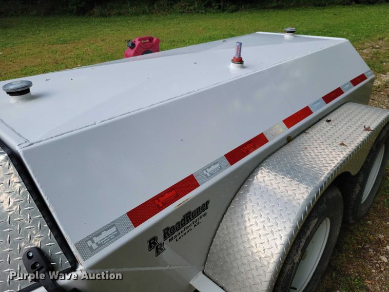 image for item EA2570 2014 RoadRuner 6000 fuel trailer