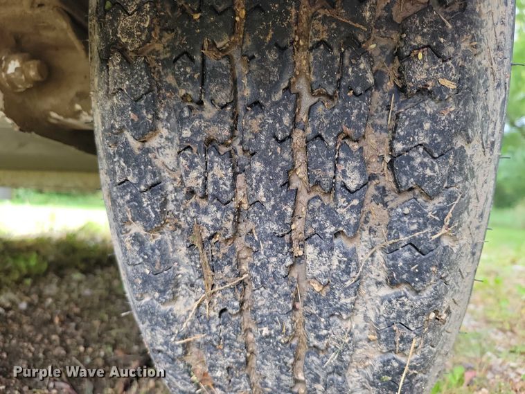 image for item EA2570 2014 RoadRuner 6000 fuel trailer