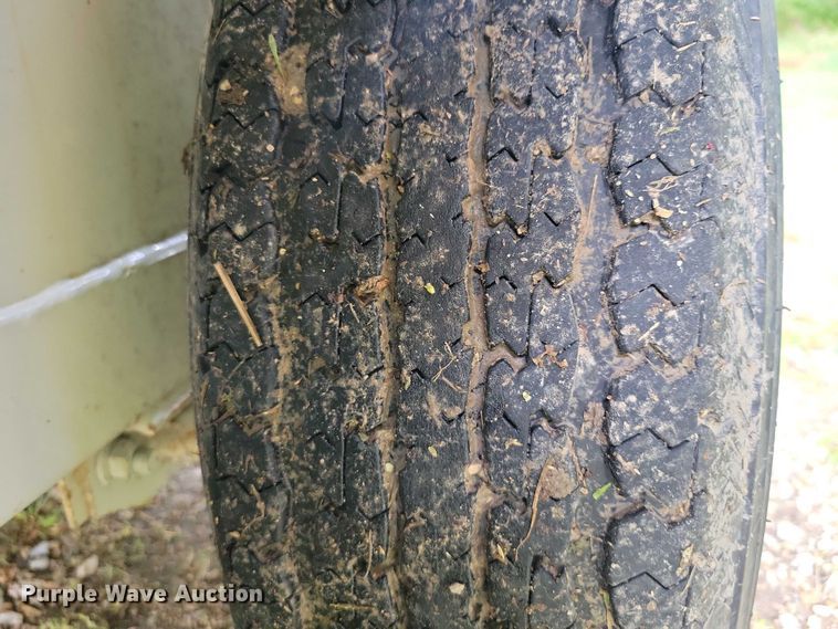 image for item EA2570 2014 RoadRuner 6000 fuel trailer