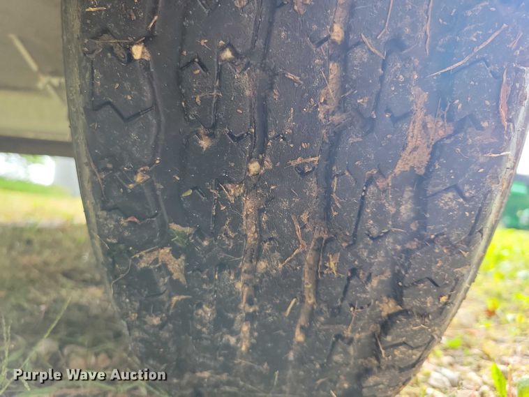 image for item EA2570 2014 RoadRuner 6000 fuel trailer