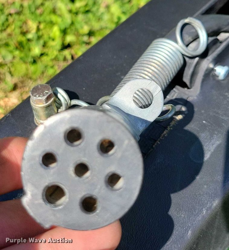 image for item EA2571 2020 Brent 757 gravity wagon