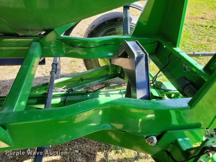 image for item EA2571 2020 Brent 757 gravity wagon