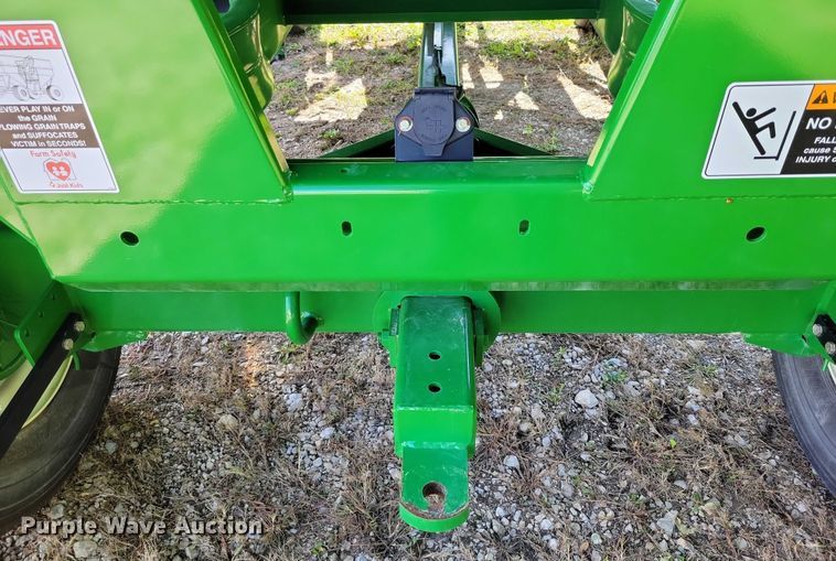 image for item EA2571 2020 Brent 757 gravity wagon