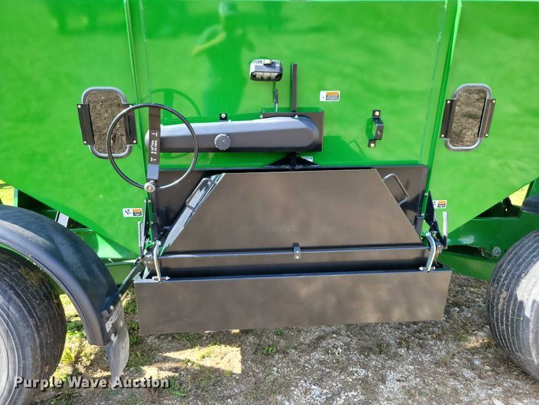 image for item EA2571 2020 Brent 757 gravity wagon