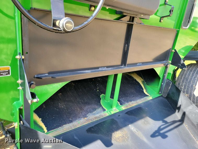 image for item EA2571 2020 Brent 757 gravity wagon