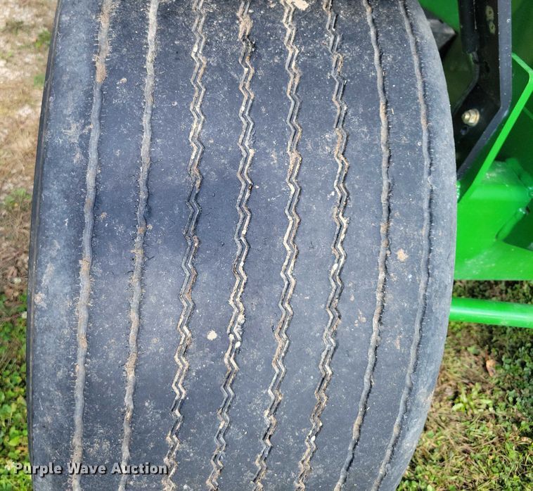 image for item EA2571 2020 Brent 757 gravity wagon