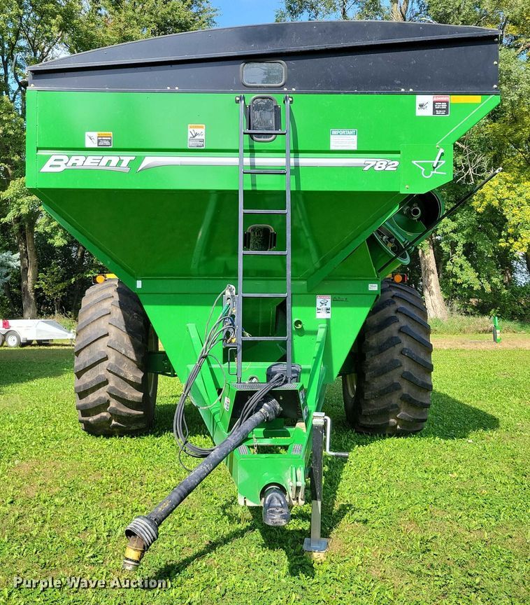 image for item EA2572 2014 Brent 782 grain cart