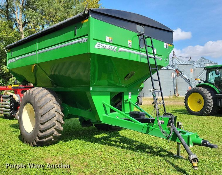 image for item EA2572 2014 Brent 782 grain cart