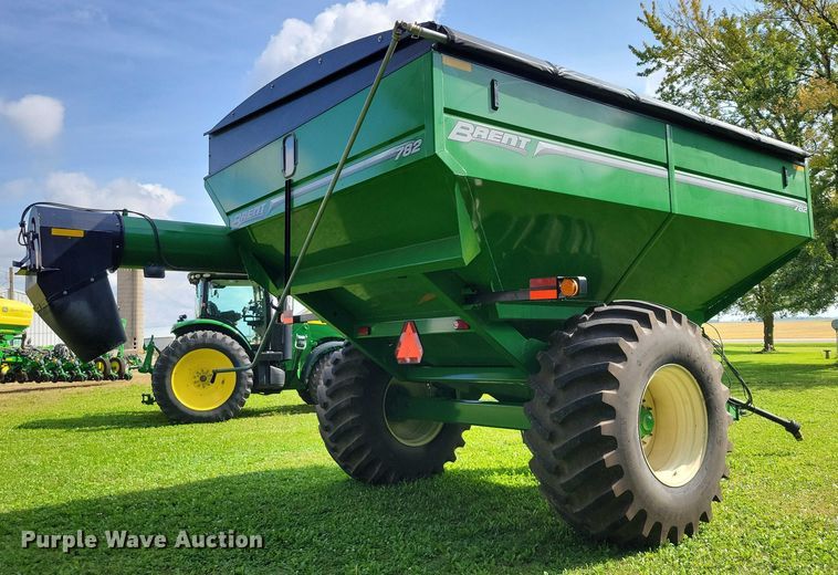 image for item EA2572 2014 Brent 782 grain cart