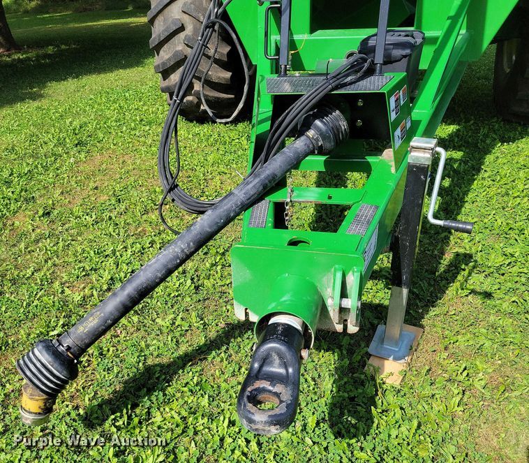 image for item EA2572 2014 Brent 782 grain cart