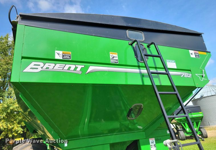 image for item EA2572 2014 Brent 782 grain cart