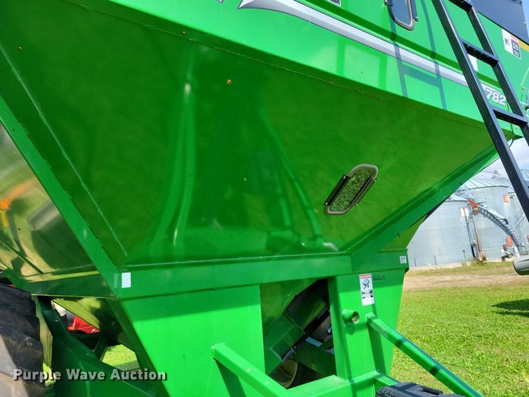 image for item EA2572 2014 Brent 782 grain cart