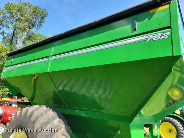 image for item EA2572 2014 Brent 782 grain cart