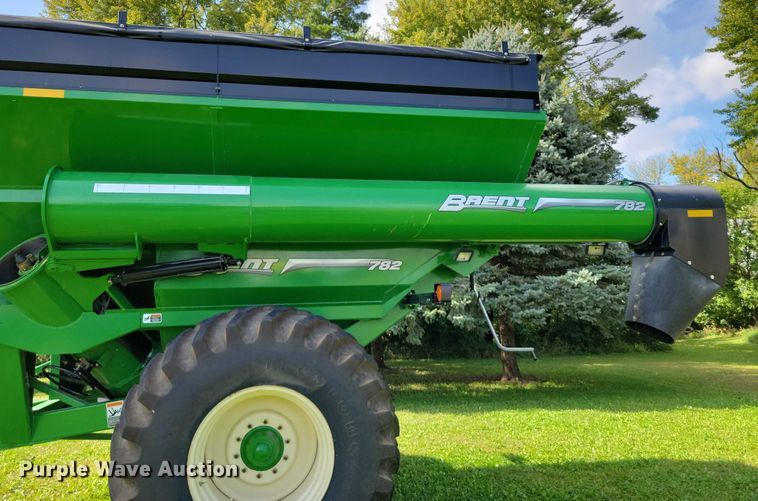 image for item EA2572 2014 Brent 782 grain cart