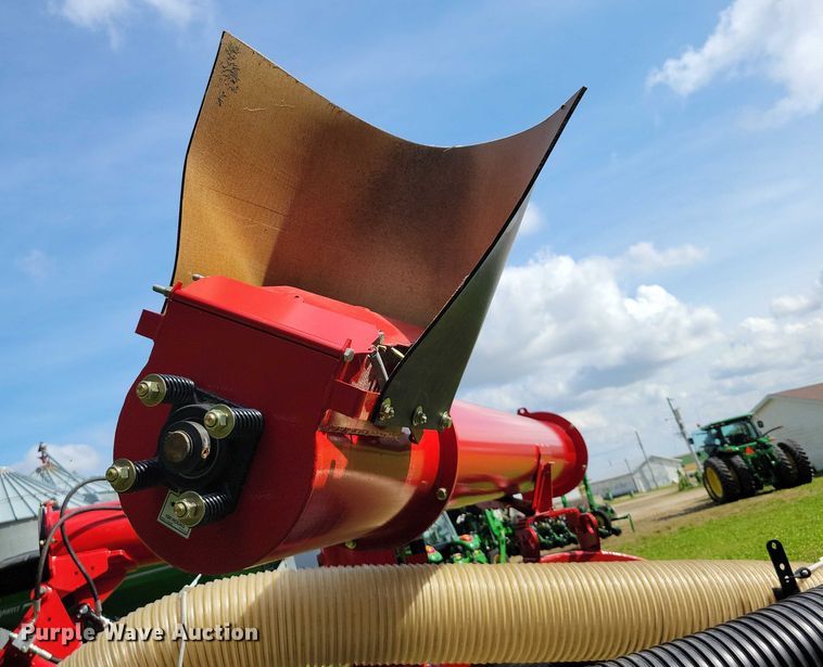 image for item EA2573 2020 Rem VRX grain vacuum