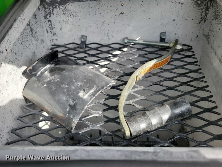 image for item EA2574 2012 Travis Seed Cart HSC 4400 box seed trailer