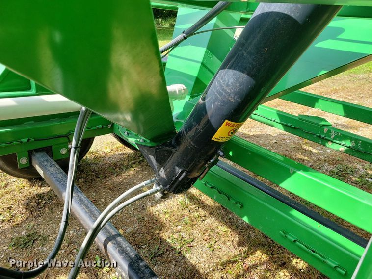 image for item EA2574 2012 Travis Seed Cart HSC 4400 box seed trailer