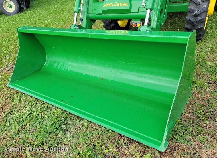 image for item EA2575 2015 John Deere  5075E MFWD tractor