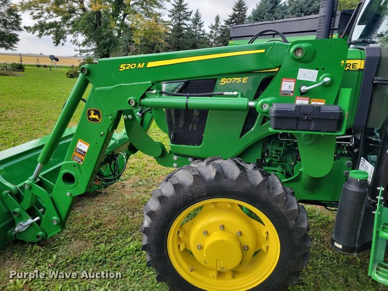 image for item EA2575 2015 John Deere  5075E MFWD tractor