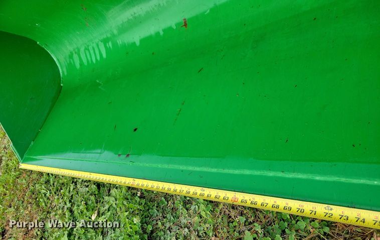 image for item EA2575 2015 John Deere  5075E MFWD tractor