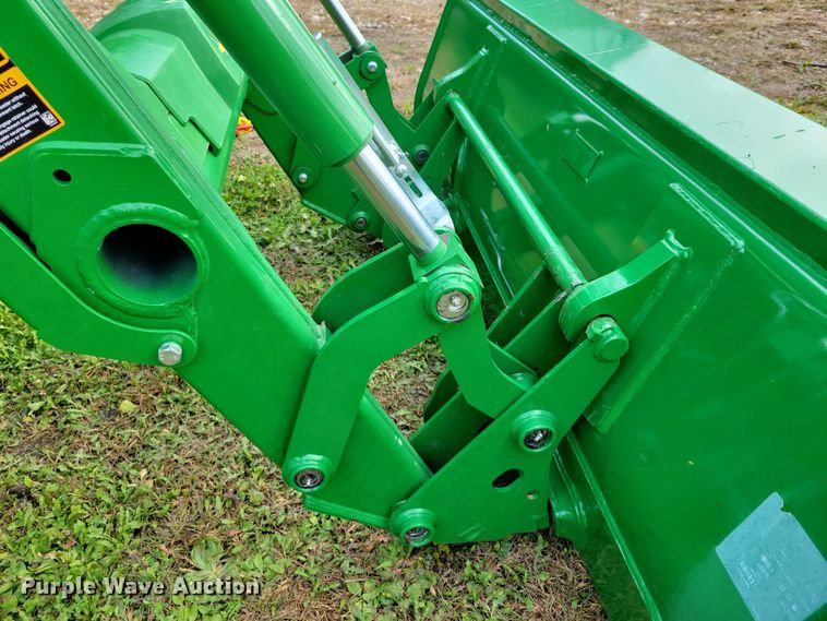 image for item EA2575 2015 John Deere  5075E MFWD tractor