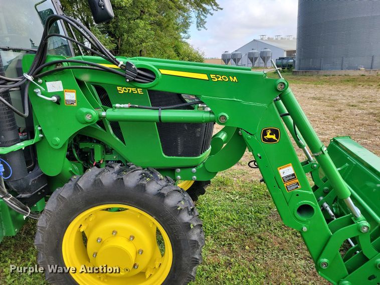 image for item EA2575 2015 John Deere  5075E MFWD tractor